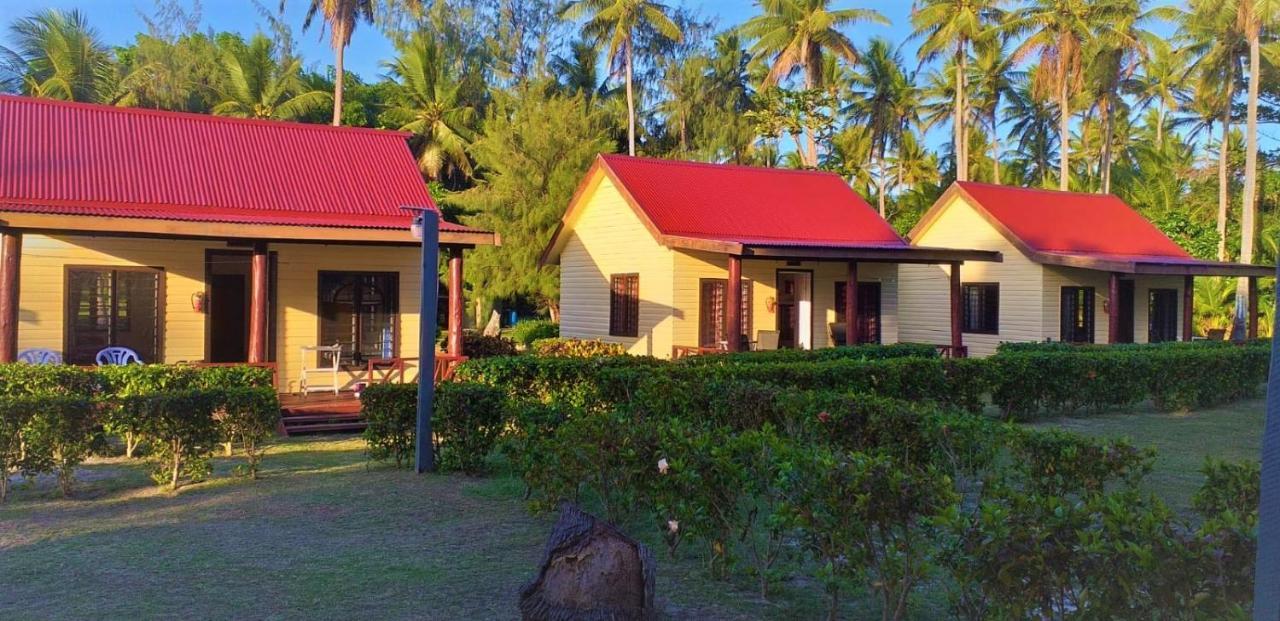Safe Landing Eco-Lodge Naisisili Bagian luar foto